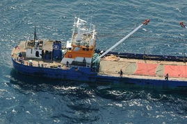 日媒拍到多艘外国渔船进入钓鱼岛海域 船身有中文