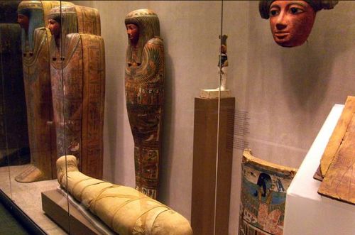 为什么埃及喜欢把死人变成木乃伊? 埃及为什么喜欢圣甲虫