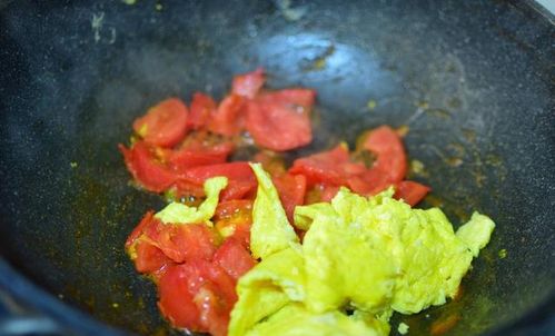 西红柿炒鸡蛋怎样做最好吃 教你一招,这样做,酸酸甜甜好吃到哭