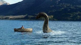 尼斯湖水怪照片真相如何，至今仍是未解之谜 疑似未灭绝的蛇颈龙 尼斯湖水怪照片大全
