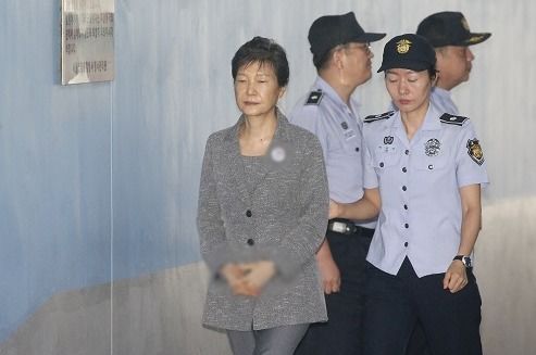 韩国世越号沉船事件缺少一个真相,朴槿惠一直在沉默