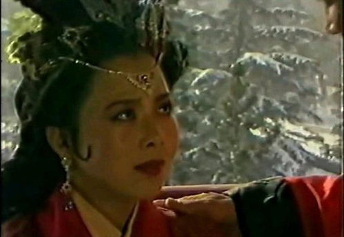 孙二娘 在80年代末挺倒霉,主演 封神榜 遭禁播,还曾被通缉