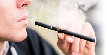 美官方公布电子烟致病原理 已致39例死亡或将被禁售 