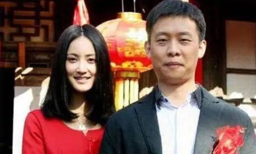 女主持人二婚嫁影帝,为老公改当经纪人,结婚13年未生育却甜蜜