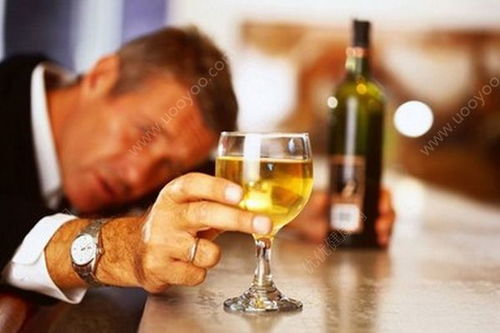 抑郁症可以喝酒吗 抑郁症喝酒会有什么影响