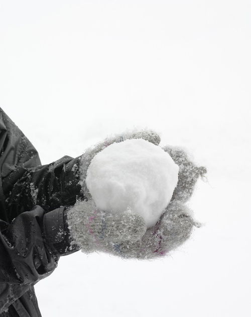 下雪文案短句温柔 下雪天配的朋友圈文案