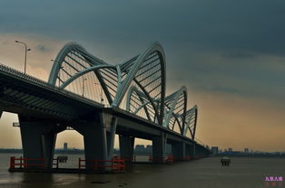 风雨前后的杭州九堡大桥