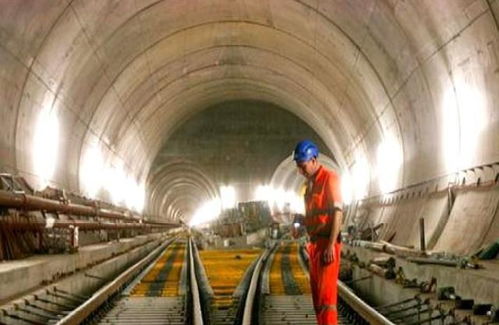 世界 最长 隧道 历时17年,投资472.5亿,贯穿意 瑞两国命脉