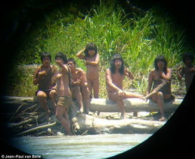 亚马逊原始部落现身秘鲁 与世隔绝600余年