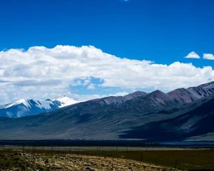 青藏高原是世界上海拔最高的高原(青海青藏高原)