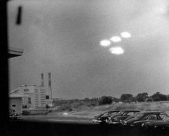 史上一些最着名的诡异UFO照片 8 