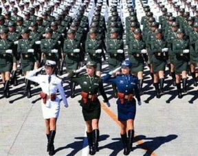 阅兵开始后,女兵突然想上厕所咋办 中国这个办法被各国效仿