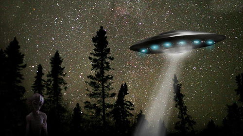 我国东北夜空又现UFO,20分钟后 闪退 ,外星人想干什么