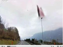瑞士谷歌街景现超自然影像 耶稣空中显灵 