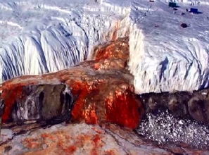 南极血瀑布揭开 源头是一个形成于100万年前的大湖