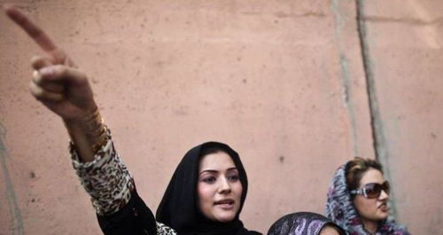 阿富汗妇女走进的政治生活