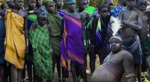 非洲一个原始部落,当地男子肚子越大却越受欢迎,网友 不可思议