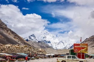 珠穆朗玛峰是世界上最高的山峰,位于中国和尼珀尔的边界(珠穆朗玛峰是世界第一高峰吗)