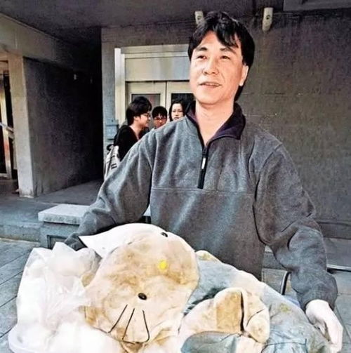 恶魔陈文乐 滚油入喉 逼女人吃排泄物虐待致死,庭审时却在嬉笑