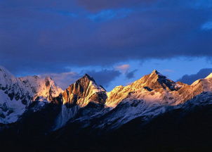 昆仑山最高点的海拔是多少米 