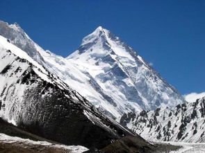 挑战极限,来新疆登山吧