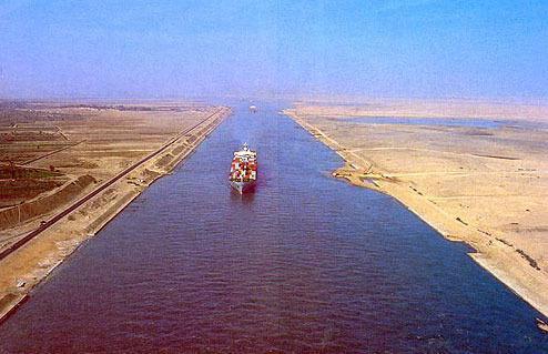 苏伊士运河每天能给这个国家带来多少好处 苏伊士运河堵船事件