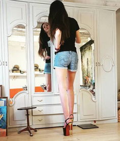 世界最长腿小姐排名 利辛娜出生在俄罗斯,长腿令人羡慕 世界最长腿的美女
