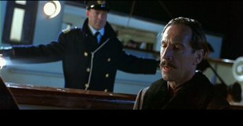 泰坦尼克号的真实历史,船长不得不下令开枪警告,防止混乱 泰坦尼克号的真实故事