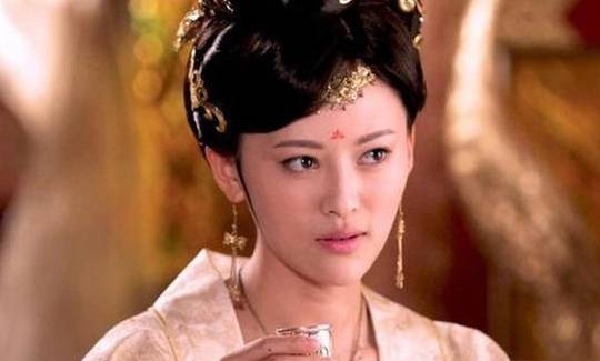 她是唐朝最美公主,17岁未婚先孕,嫁人后和母亲共享自己的丈夫