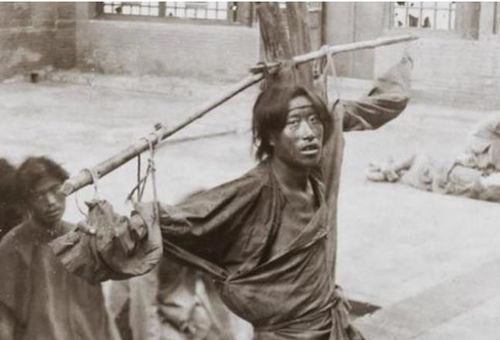 骑木驴的惩罚被记录下来,描述为欺骗女性的酷刑