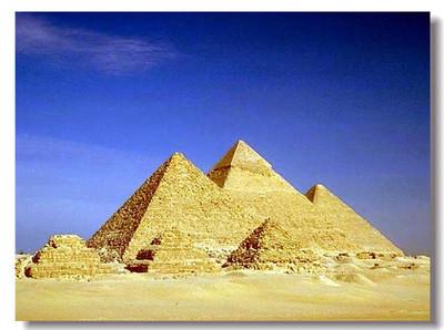 世界七大奇迹之一的埃及大金字塔,可能只需要几千人就能建成