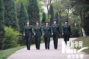 退伍女兵在车站最后一次为战友起舞 现场画面让千万网友动容(女兵退伍车站离别视频)