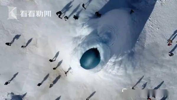哈萨克斯坦现冰火山奇观（图）
