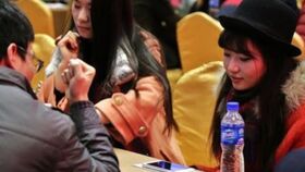 女孩相亲带23个亲戚吃掉近2万元 男方举动让她家炸锅（图）(女孩相亲带23个亲戚吃掉近2万元 男方举动让她家炸)