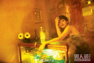 小S妆容精致,展现出不同的风采