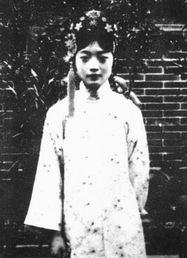 末代皇后的恩怨:婉容与溥仪的侍卫有外遇,导致怀孕(末代皇后婉容的一生)