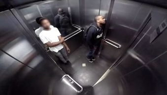 如何找到在电梯里面放屁的人（图）