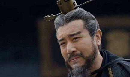 为什么曹操如此害怕一个17岁的孩子?以至于派人杀了他(庞统为什么害曹操)