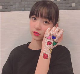 夏目璃乃：身高1.75米的小学生 被赞“极品”（图）