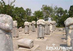 武则天61尊守陵石像为什么没有头?(武则天守陵石像)