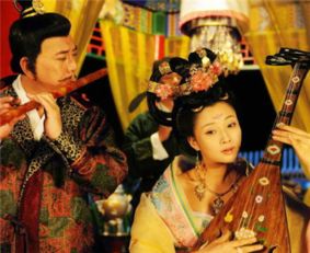 杨贵妃每天洗三次澡的真相竟是…(杨贵妃每天洗三次澡的真相竟是...)