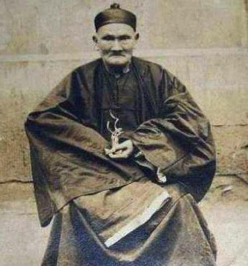 巴高索：世界最长寿老人146岁比光绪还大