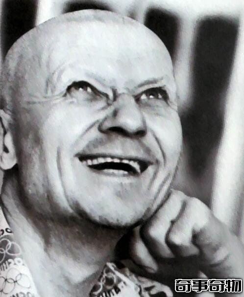 俄罗斯食人魔安德烈·奇卡提罗（Andrei Chikatilo）的故事(俄罗斯食人魔夫妇人头)