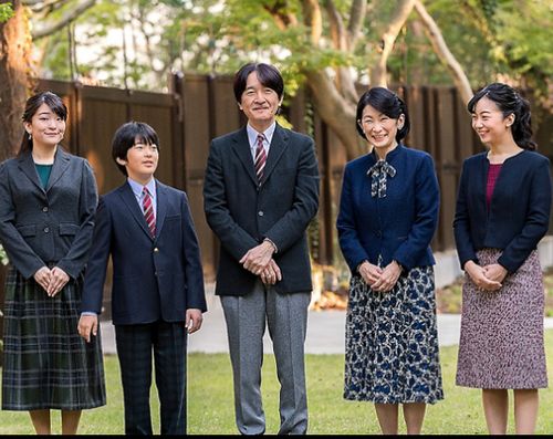 秋筱宫文仁亲王野心 文仁亲王一家居心叵测(礼宫文仁亲王)