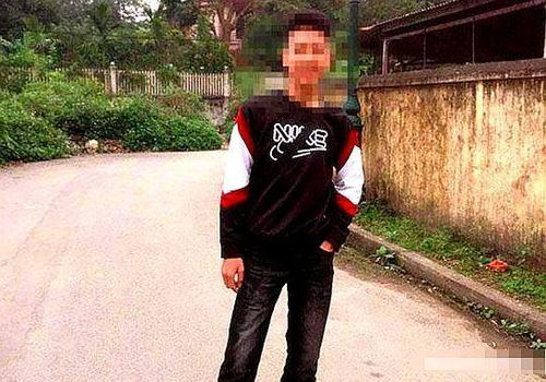 越南裴姓（Bui Tien D）男高中生同时让4名女同学怀孕（照片）(越南裴姓政治家)