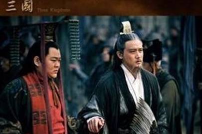 诸葛亮为什么死心塌地跟着刘备?(诸葛亮为什么死心塌地的跟着刘家父子)