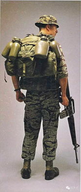 美国士兵装备ak47 美军特种部队也要装备AK47?(美国士兵装备一览表)