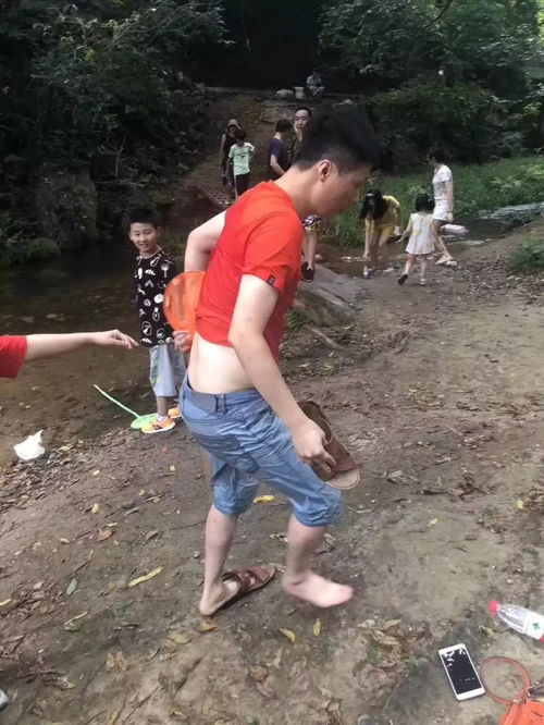 重庆红衣男孩离奇死亡事件(重庆男孩红衣破案了吗)