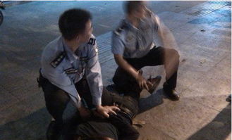 女人闯进前男友家,用菜刀强迫她:如果她不和我发生性关系,她会(女人做梦有人闯进自己家)