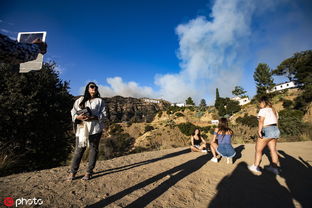 巴汉姆山火(Barham Fire)火灾烧毁25英亩山区(铜梁巴岳山火)